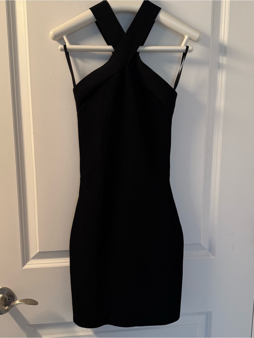 Babaton Sculpt Knit Criss Cross Dress - Picture 4 of 9